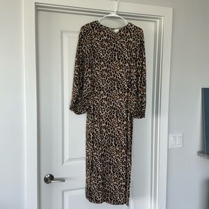 Leopard midi dress